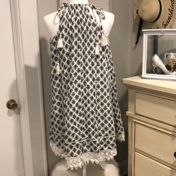 😁SOLD 😁  Dress - Picture 3 of 3